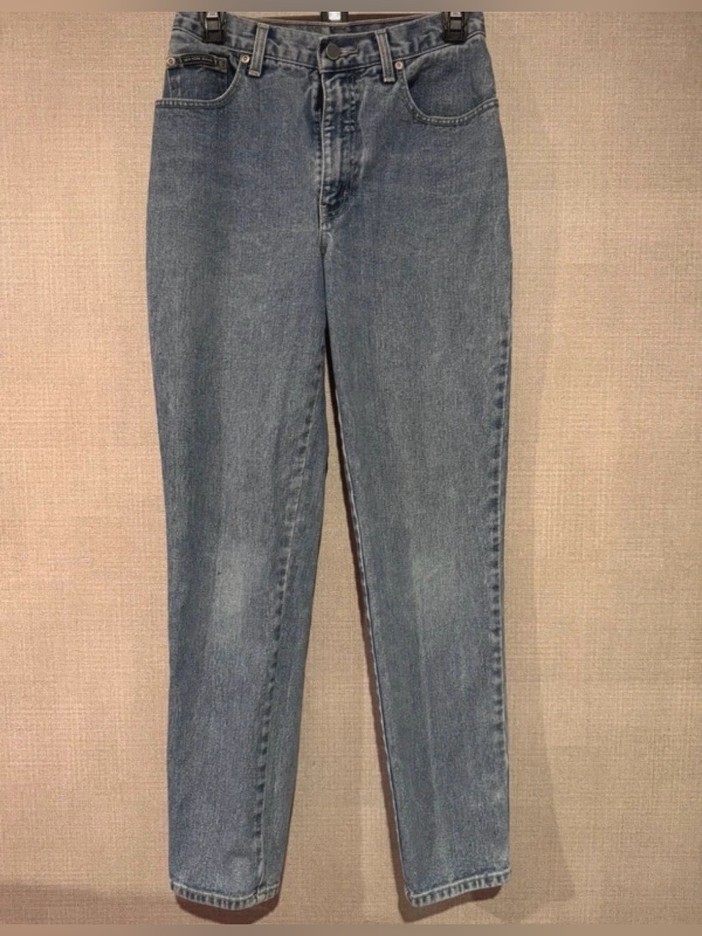 New York & Company High-Rise Straight-Leg Jeans in Blue Wash